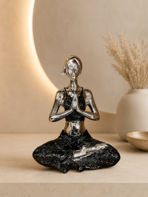 61c79e3f-6062-4d4d-b4b6-fde81a42a1ba Figura Namasté